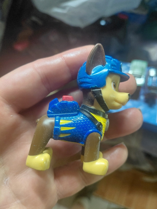 Paw Patrol Other - 2.5-inch PAW Patrol Chase action figure from the Rescue Chase series.
